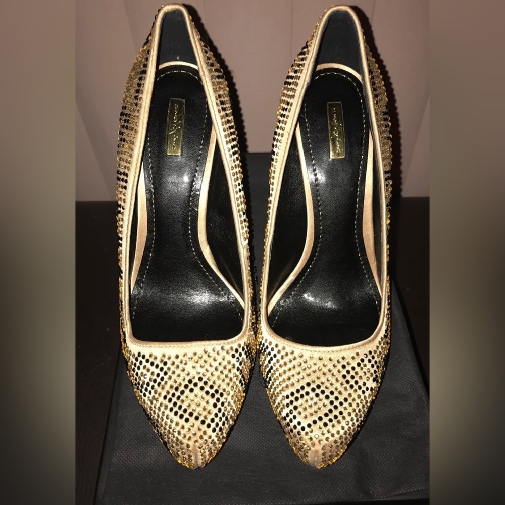 Report Signature Parker Gold Swirl Pumps
